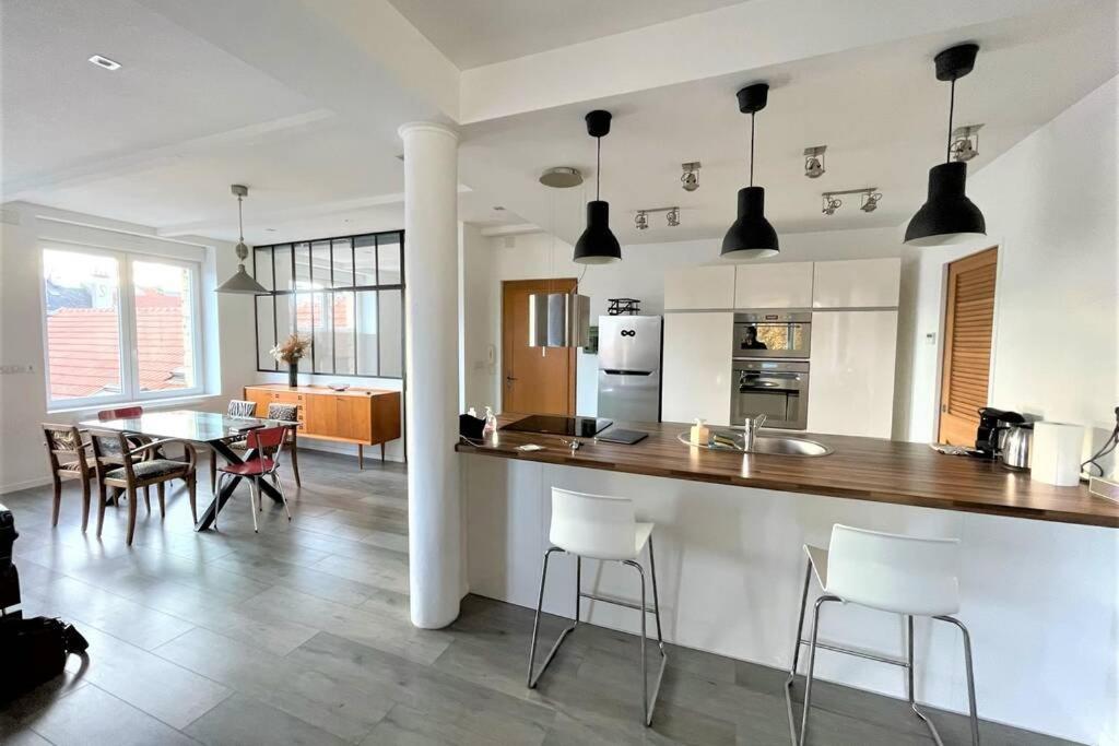 Superbe Loft 100M2 Proche Cathedrale Avec Parking Apartment Реймс Екстериор снимка