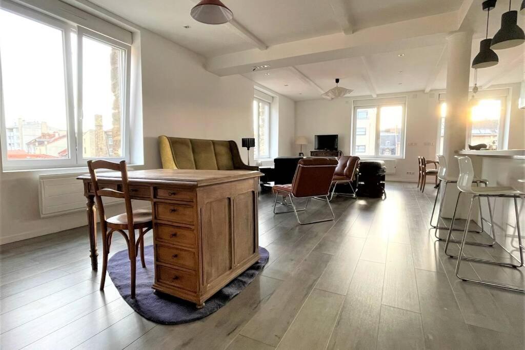 Superbe Loft 100M2 Proche Cathedrale Avec Parking Apartment Реймс Екстериор снимка